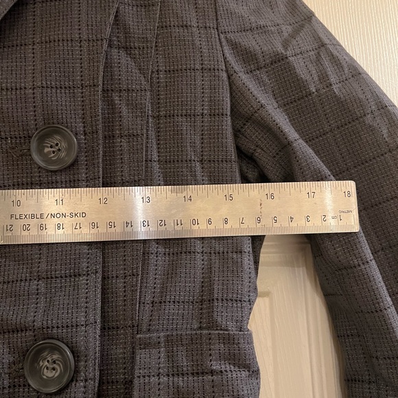 Plaid Womens Trench Coat - Picture 6 of 7